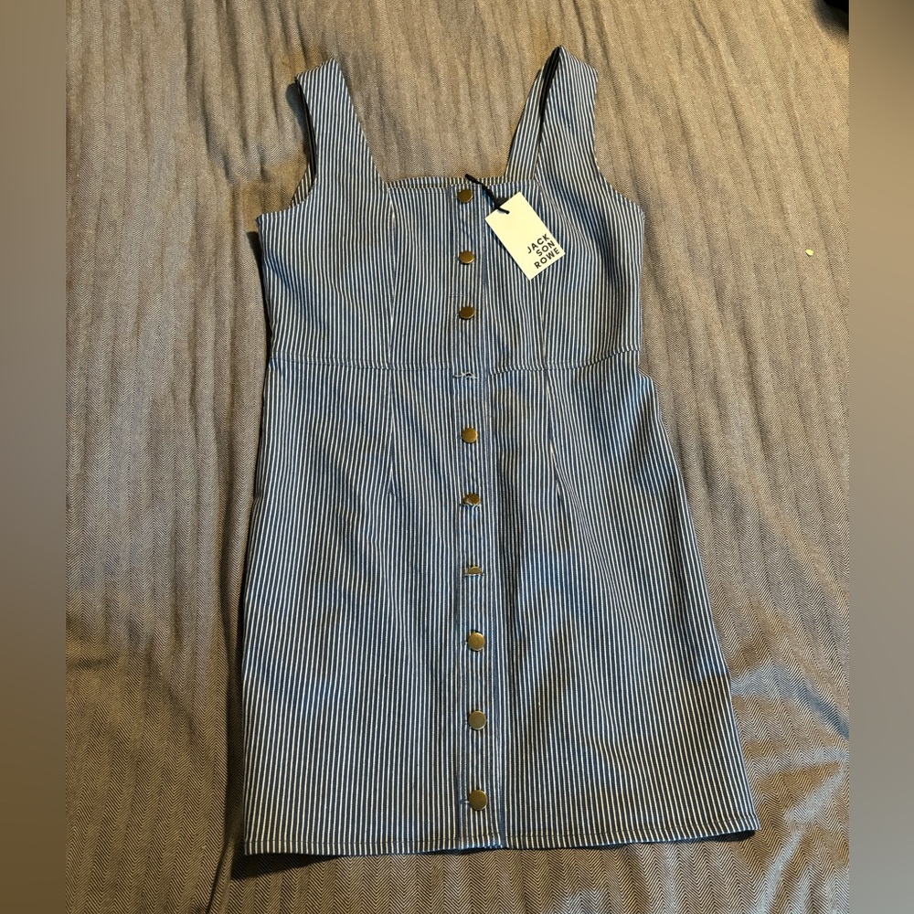 Brand new with tags - smoke free